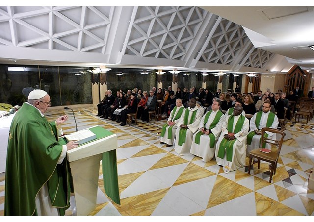 Papa: conhecer, adorar e seguir Jesus, único Salvador Papa: conhecer, adorar e seguir Jesus, único Salvador